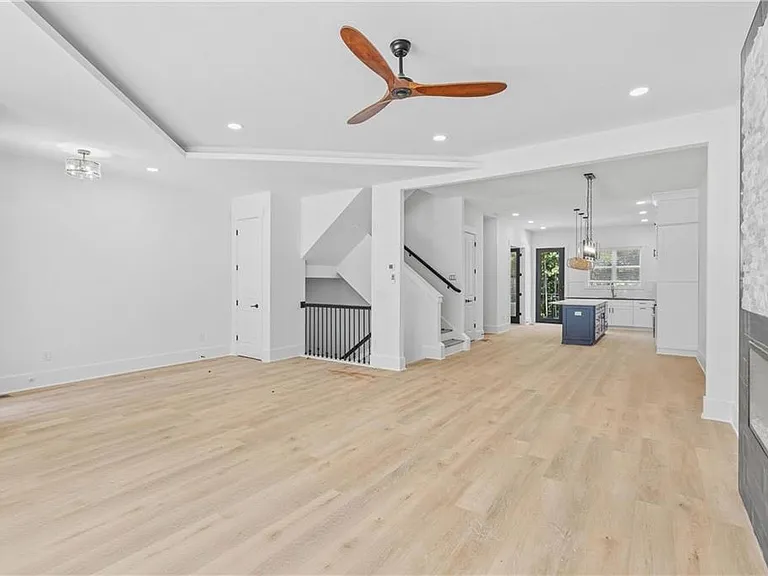 185 Brush Creek Ct — Photo 6