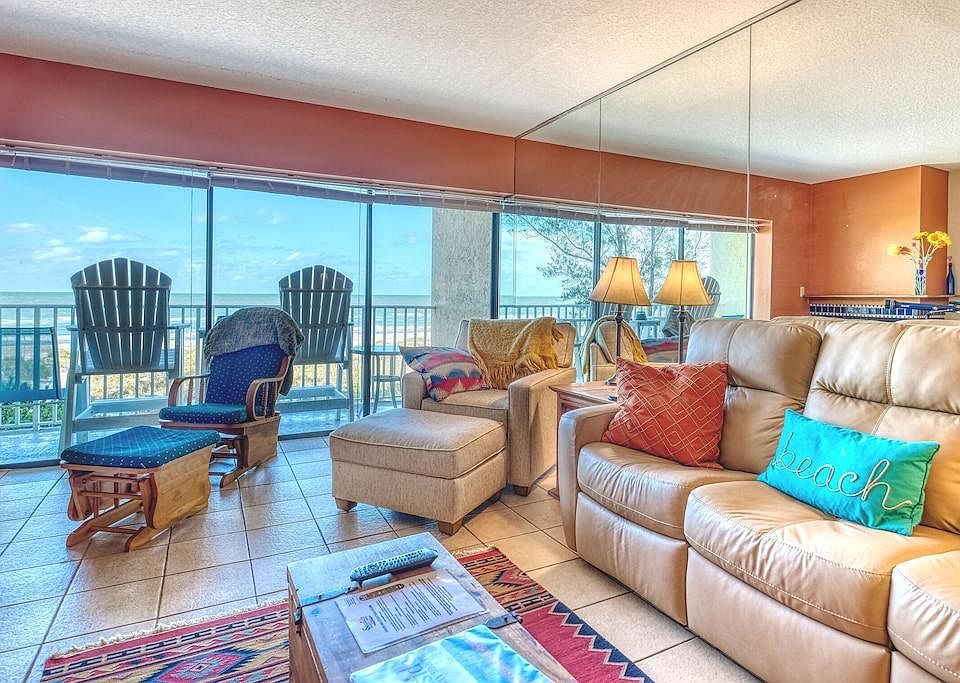 1st image of 20204 Gulf Blvd APT 8