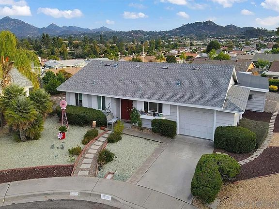 4th image of 12171 Bellota Pl