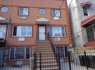 717 E 215th St, Bronx, NY 10467