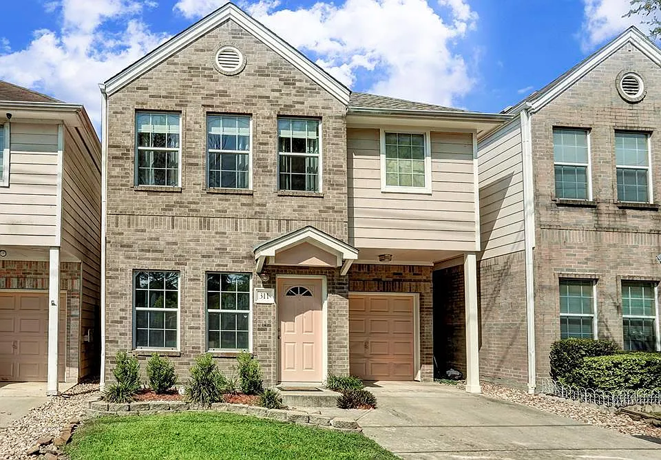 311 Bayou St