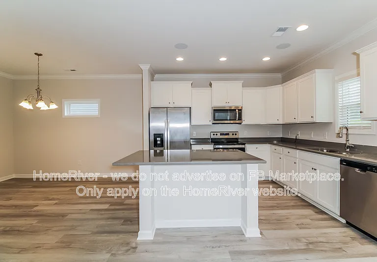 224 Sundrop St — Photo 5