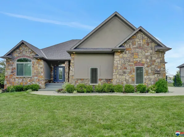 7341 S 95th Ct, Lincoln, NE 68526