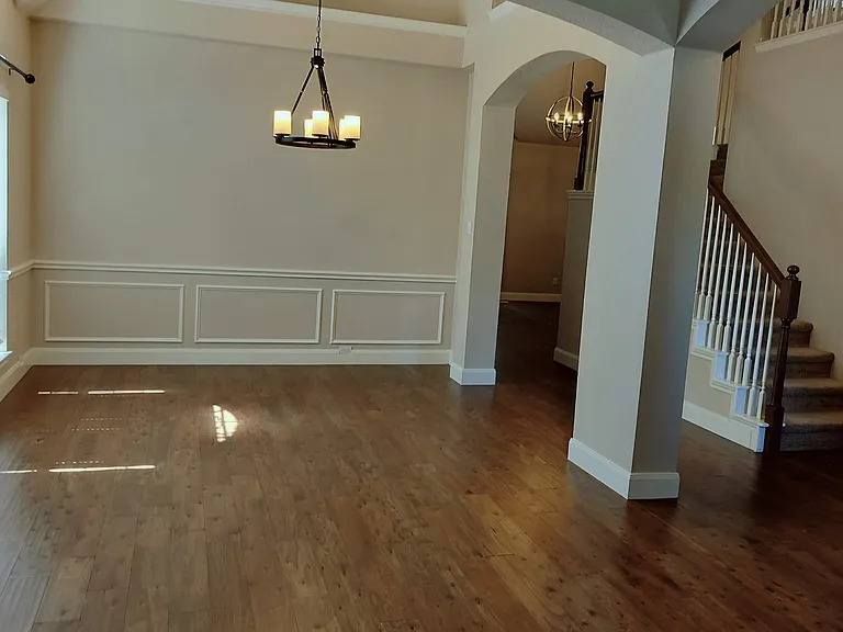 8001 Case Dr — Photo 31