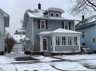 35 Longview Ter, Rochester, NY 14609