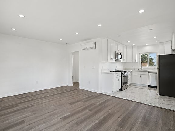 3rd image of 1466 N Allen Ave