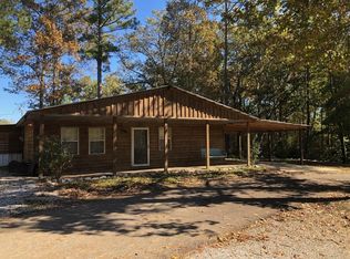 253 Lake Rd, Mantachie, MS 38855