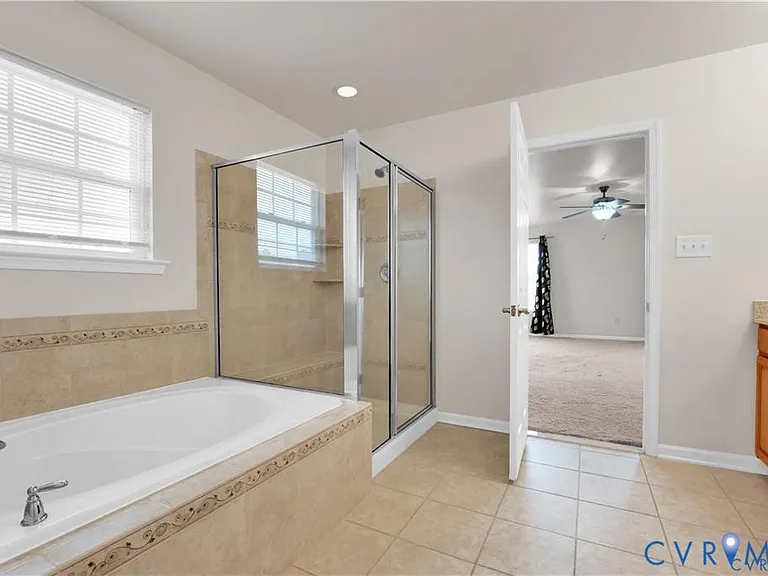 12206 Rotunda Ln — Photo 33
