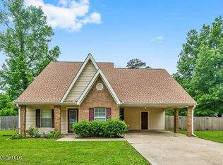 529 Stonecreek Dr, Brandon, MS 39042
