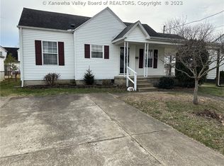 140 S Park Dr, Point Pleasant, WV 25550