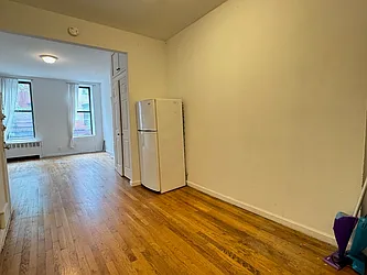 Rented by KNOCKKNOCK LLC