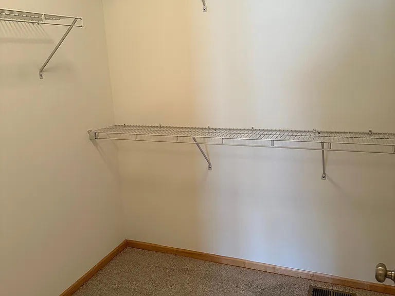 2437 121st Cir NE #D — Photo 7
