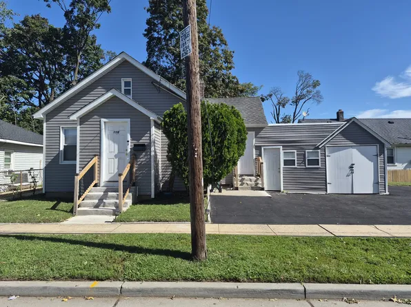 118 Laurel Ave, Hempstead, NY 11550