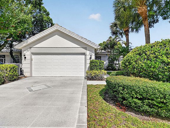 2nd image of 8081 SE Double Tree Drive