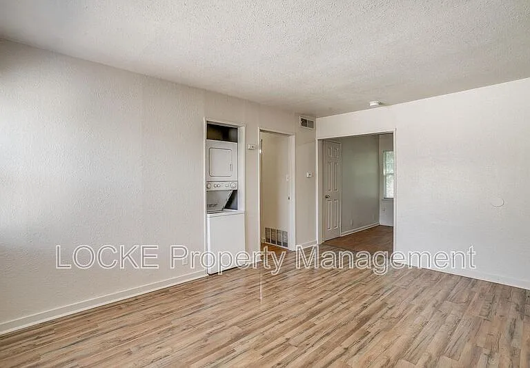 3419 S University Dr #D — Photo 8