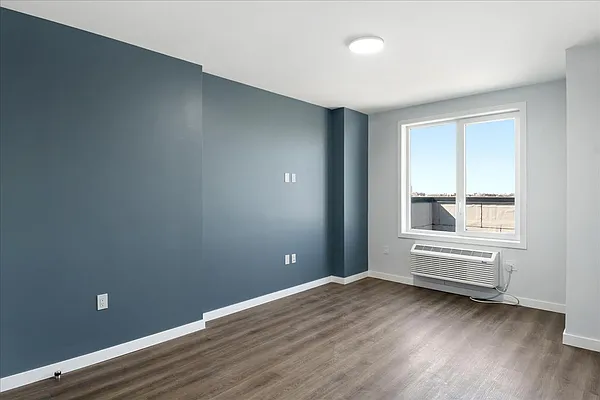 Rented by Elmekies Equities | media 7