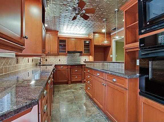 3rd image of 9960 Coppedge Ln