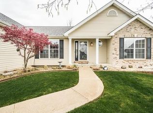 27 Spring Terrace Ct, Saint Charles, MO 63303