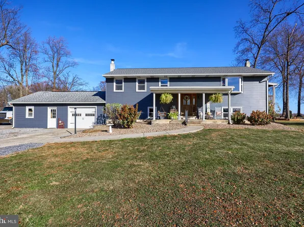 1392 Meadowbrook Ln, Lebanon, PA 17046