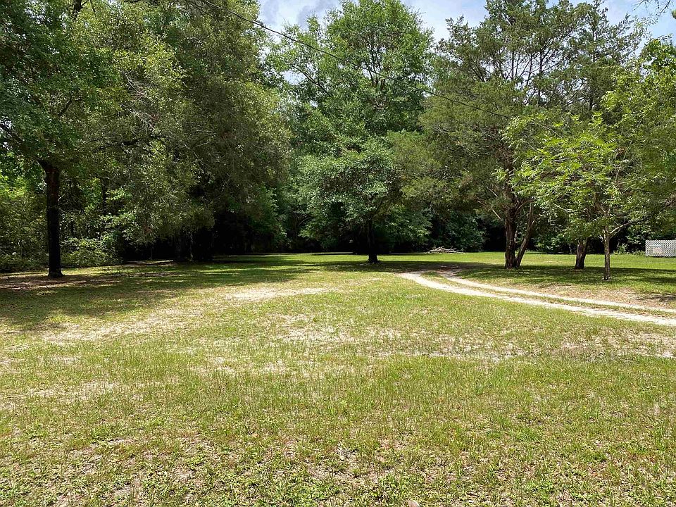 1st image of Sabal Palm Dr
