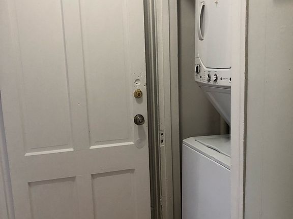 3rd image of 343 Orange St #5
