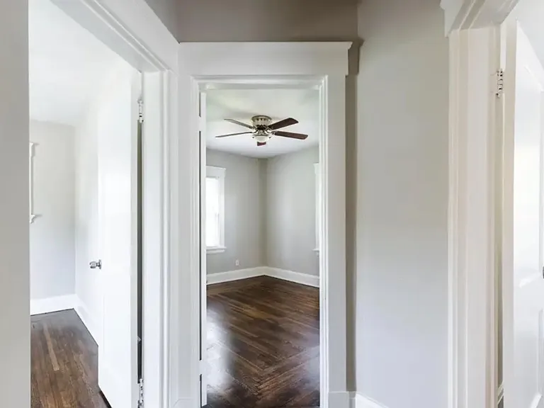2556 Williams Ave — Photo 13