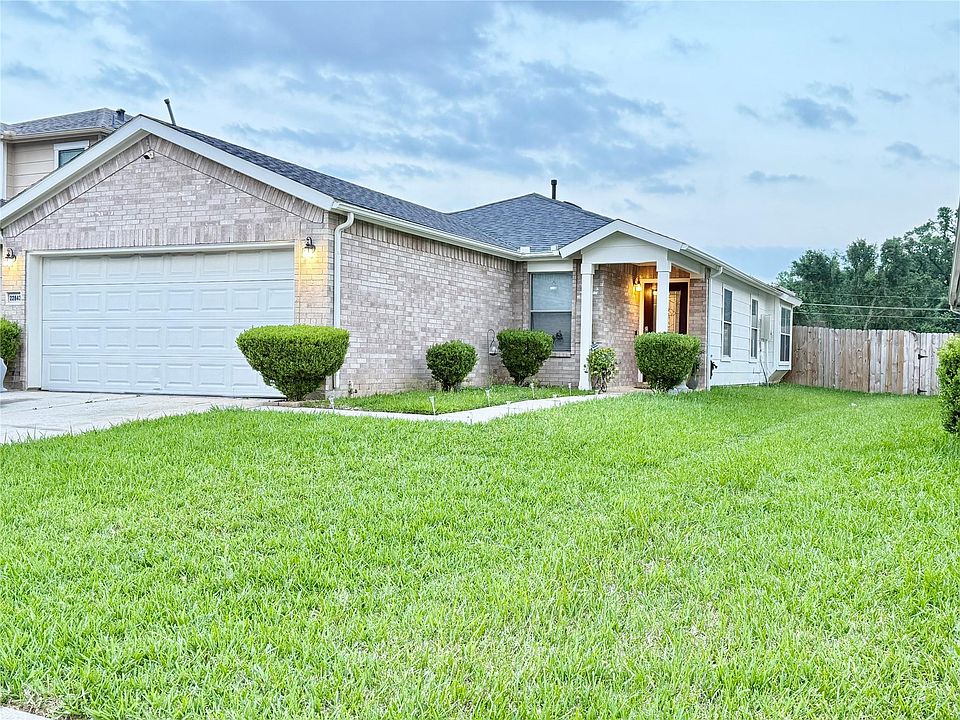 1st image of 22843 Twisting Pine Dr