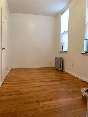 Rented by Capri Jet Realty Corp | media 10