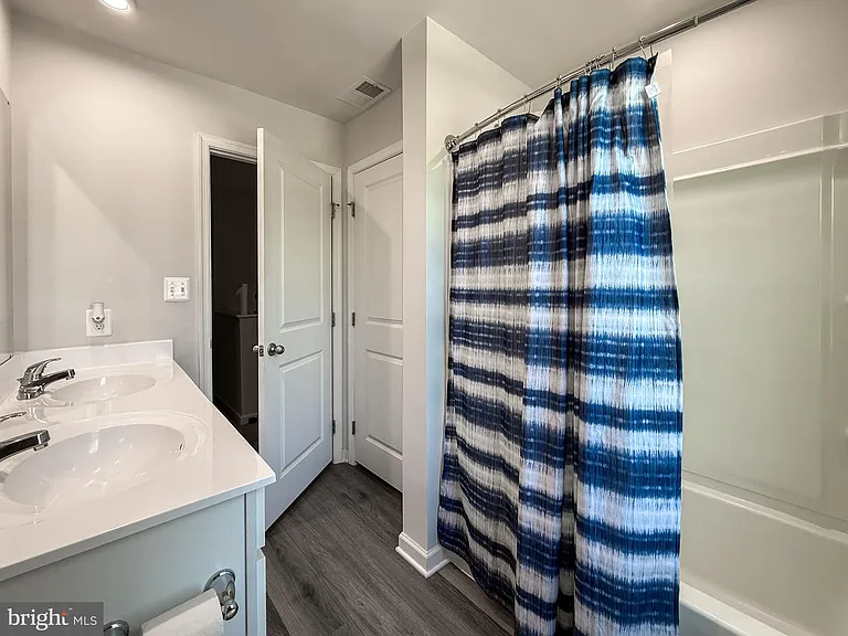 91 Goldspire Dr — Photo 34