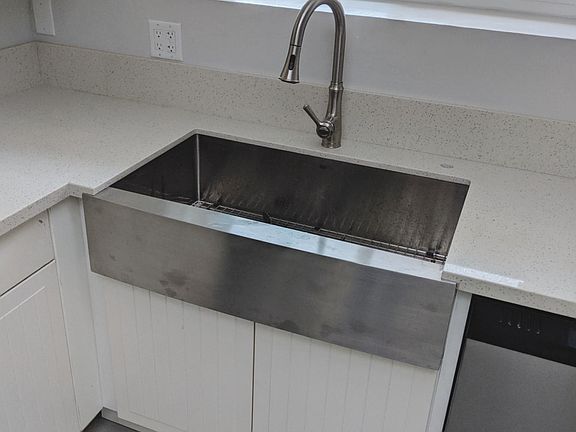 2nd image of 2115 Landis St #A