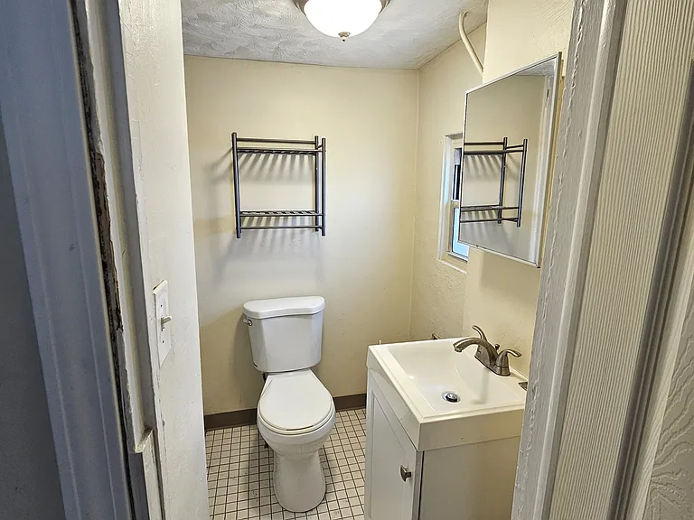 834 N Lincoln Ave #14 — Photo 4