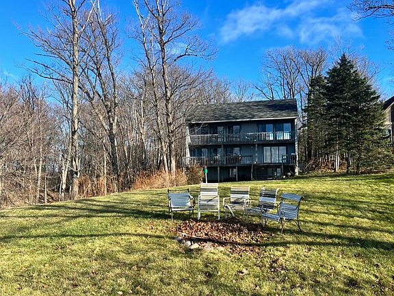 3rd image of 6467 Lakeshore Dr