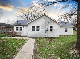 607 S Linden St, Delavan, IL 61734