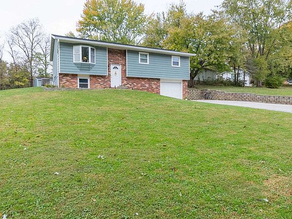 2nd image of 4377 N Brookwood Dr