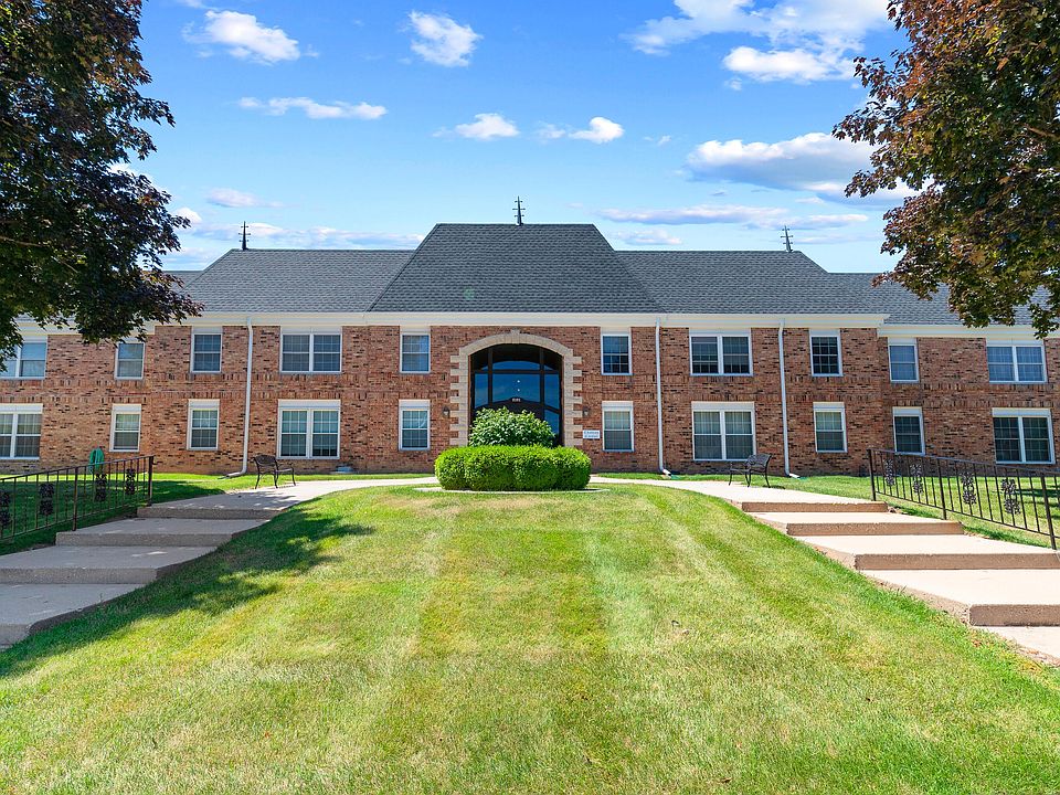1st image of 2101 Chateau Ct APT 204