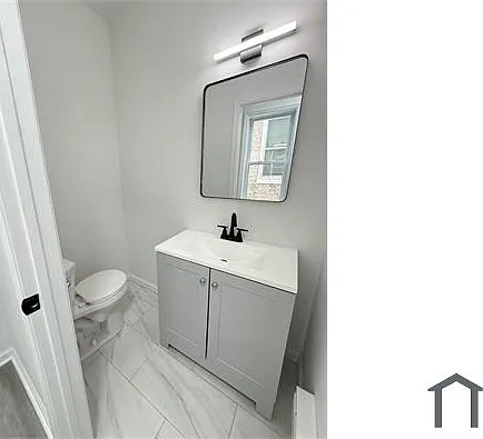 4 bed, $1,950 — Photo 2