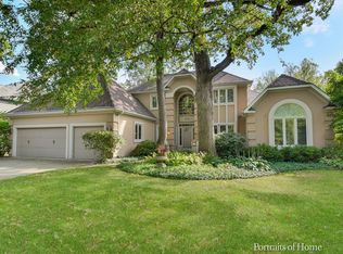 674 E Gartner Rd, Naperville, IL 60540