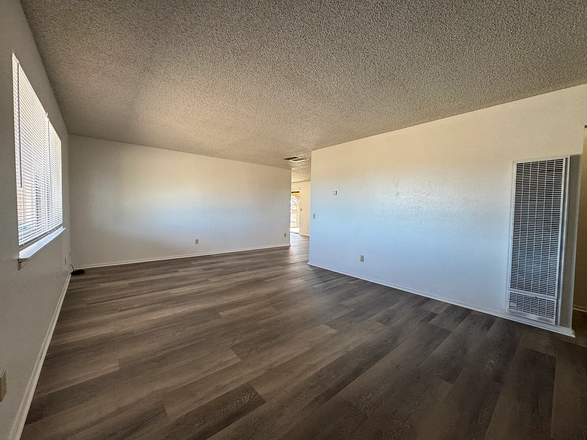 Building Photo - 13860 Navarro Rd