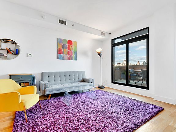 3rd image of 21-10 44th Dr Penthouse A