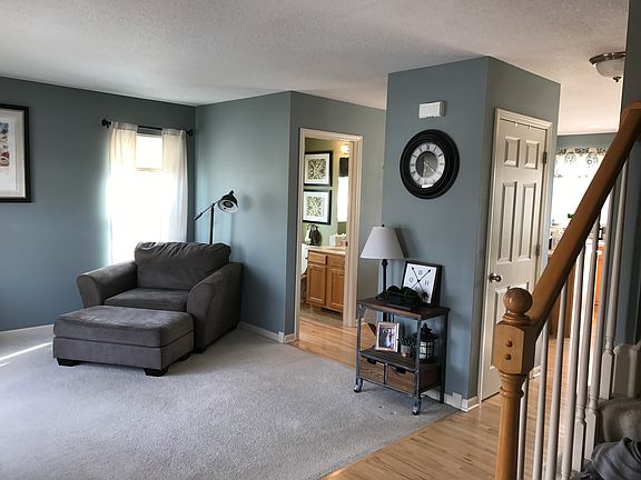 Entry - office/dining 