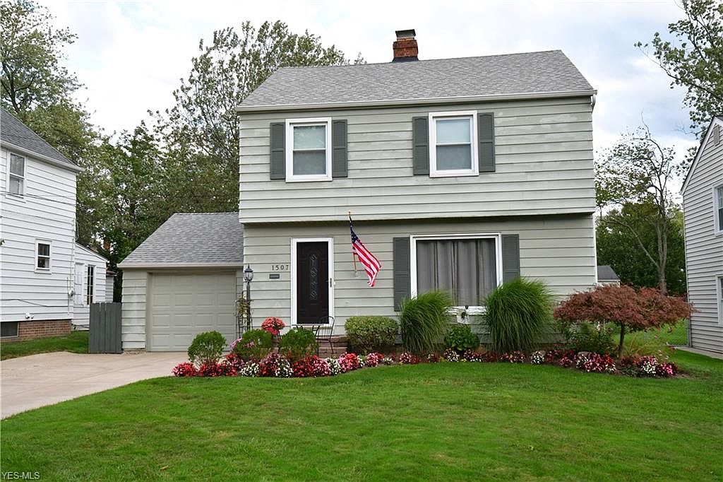1507 Edgefield Rd, Lyndhurst, OH 44124 Zillow