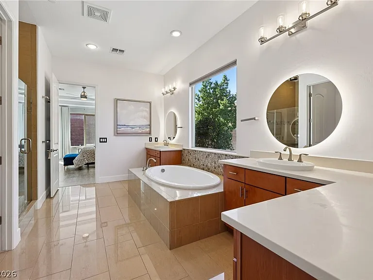 2341 Martinique Ave — Photo 48