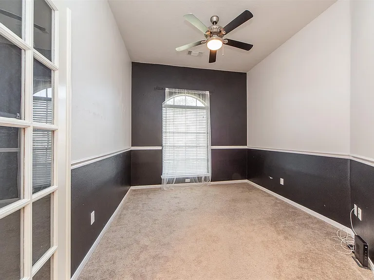 3114 Glenwood Dr — Photo 6