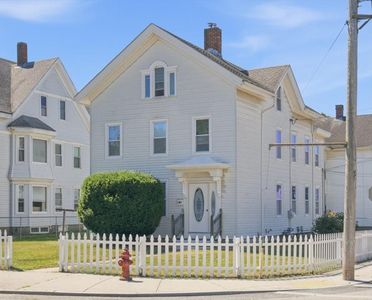 24 Pleasant St, Westerly, RI, 02891