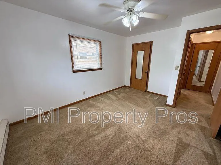 3800 N 76th St #4 — Photo 11