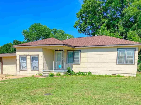 305 N Chronister Rd, Drumright, OK 74030