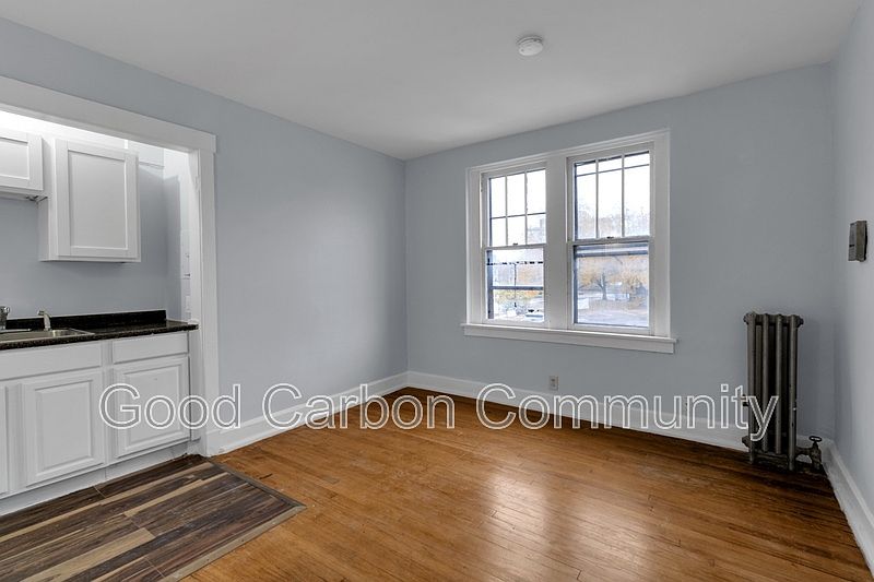 1st image of 870 Lafayette Ave APT 206