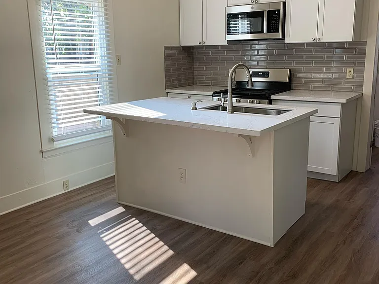 1326 Mulberry St #1/2 — Photo 17