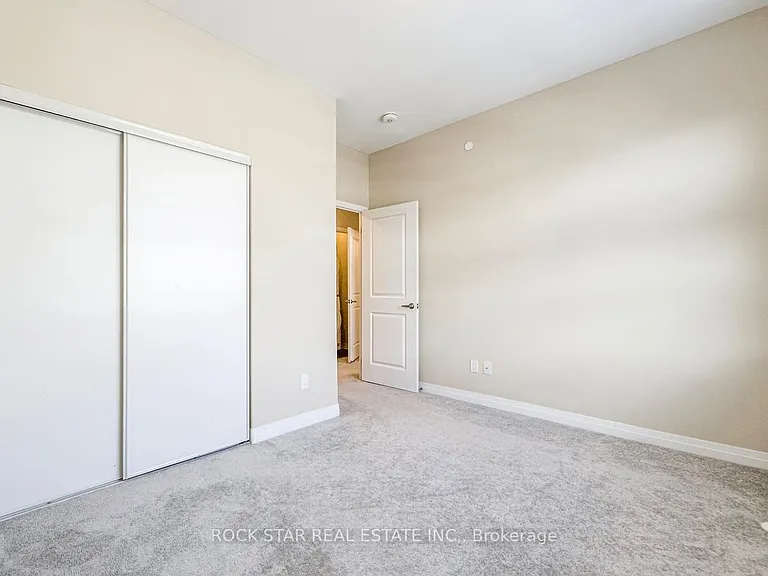 670 Atwater Ave #16 — Photo 22