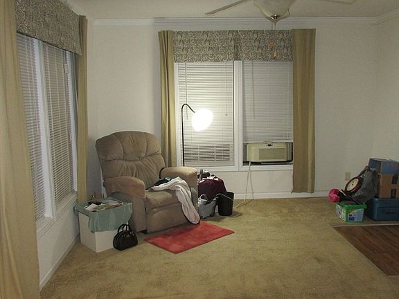 2nd image of 17 Cynthia Cir